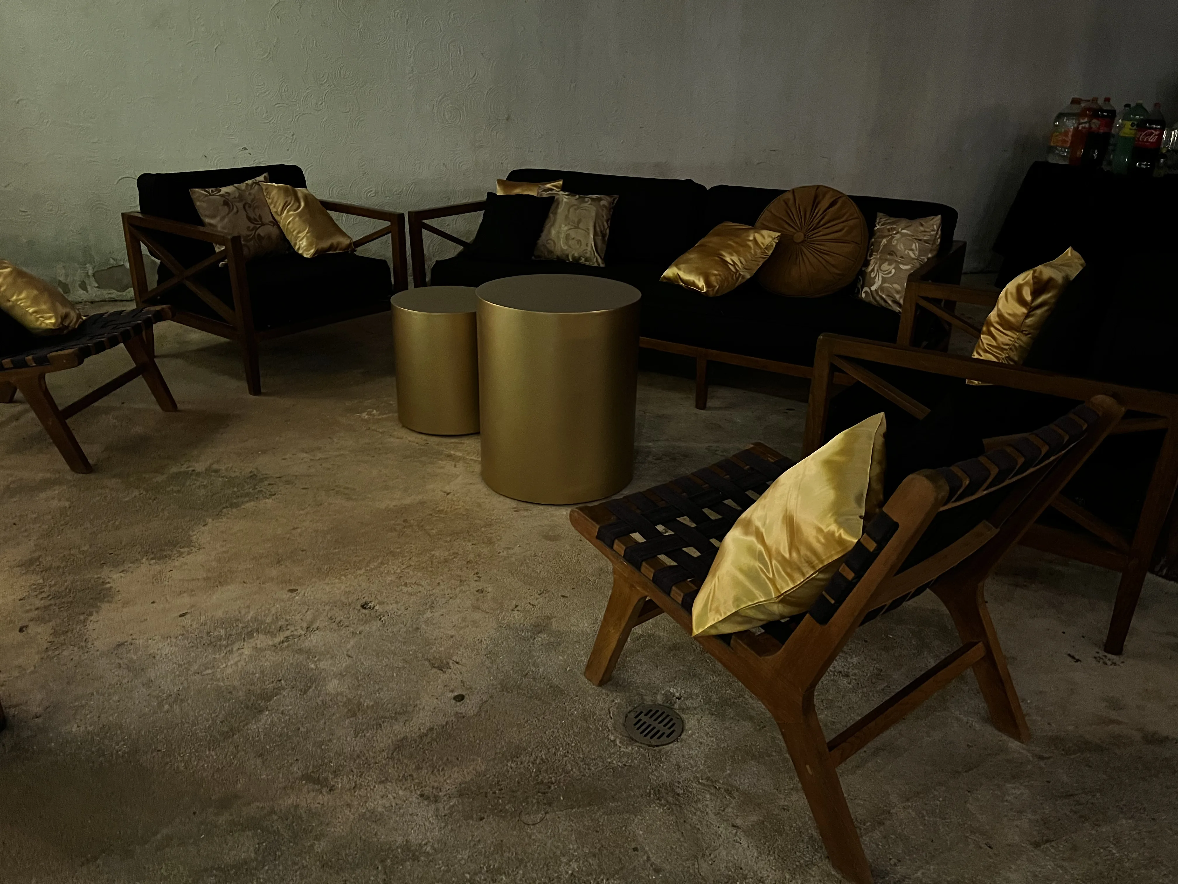 Montaje íntimo para evento en villa privada o espacio especial en Cancún.