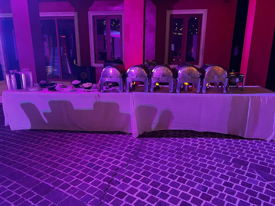 Buffet Con Montaje Elegante Cancun · Buffet