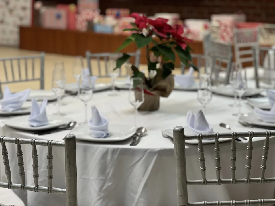 Montaje Mobiliario Evento Cancun · Montajes